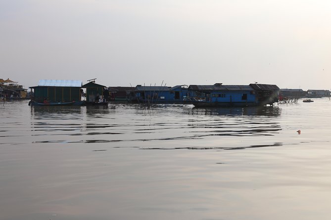 Kompong Phluk Half-Day Tour from Siem Reap - Getting to Tonle Sap: rice paddies and the road to water