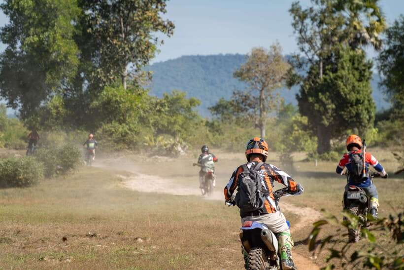Krong Siem Reap: Kulen Mountain Trails Dirt Bike Adventure - Preah Ang Thom: The Giant Reclining Buddha on the Rock