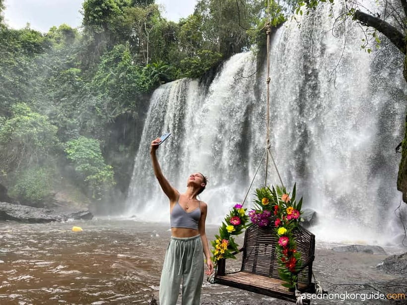 Kulen Mountain Tour with Kampong Phluk Floating Village - Phum Preah Dak: palm cake and palm sugar before the big sights