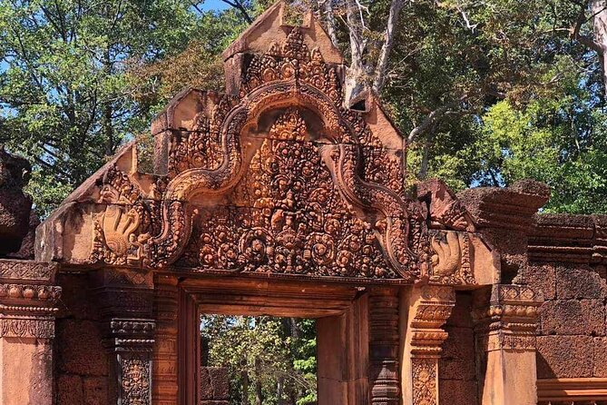 Kulen Mt,Water Fall,Banteay Srei &Sunset Temple - Banteay Srei: pink sandstone, careful carvings, and a calmer Angkor pace