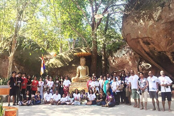 Kulen National Park Ticket -Waterfall & 1000 Lingas - 1000 Lingas: Shiva in stone, up close