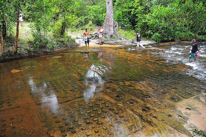Kulen Waterfall & 1000 Linga River Small-Group Tours - The River of a Thousand Lingas: rock carvings you can actually examine