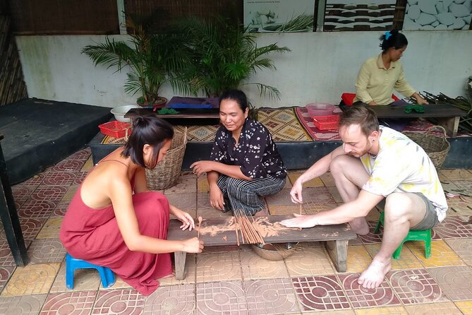 Lotus Silk Farm: Discover Learn and Experiment the Lotus Flower - What you learn about local life (beyond craft supplies)