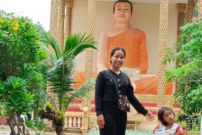 Morning Tour,Ak Phnom temple,Rice wine,Rice Paper, killing Field - Rice wine and bamboo sticky rice: the real culture stop