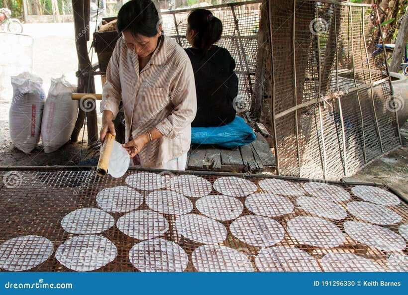 Morning Tuk tuk: City, Handicrafts, Killing field, Temples - Battambang in 5 hours, and why the rice stops matter