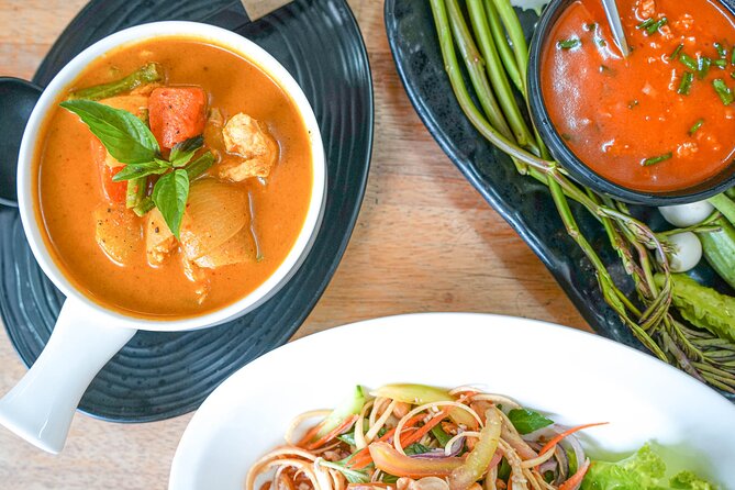 Old Siem Reap Sunset Food Tour by Tuk-tuk - Key highlights at a glance
