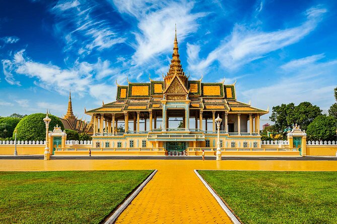 One Day Private Guide Tours History in Phnom Penh Incl. admission - Key Points You Will Care About
