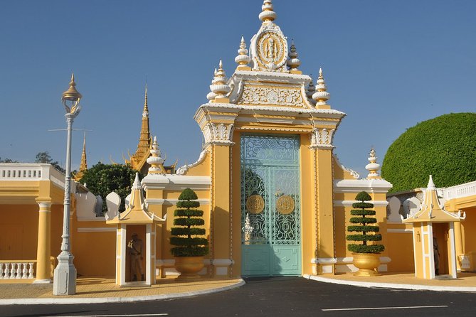 One Day Private Guide Tours History in Phnom Penh Incl. admission - Price and What You Actually Get for $128.21