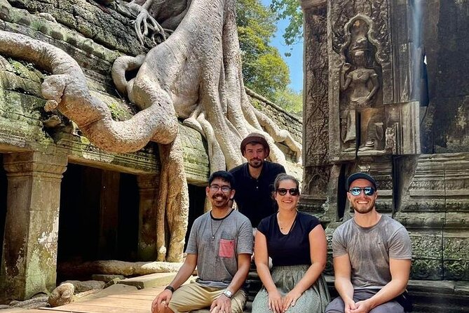 One Full Day Private tour of Angkor Wat, Ta Prohm, Angkor Thom & Banteay Srie - Stop 2: Angkor Thom and the South Gate drama