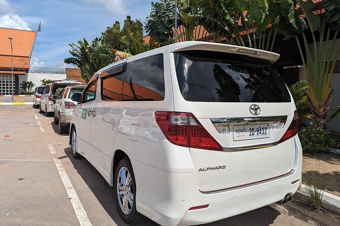 One Way Airport Transfer to or from Siem Reap City - Pickup in Siem Reap: how the driver finds you