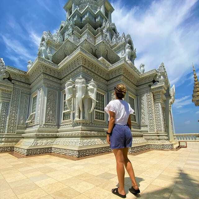Oudong Mountain & Phnom Baset Private Tours from Phnom Penh - Phnom Baset: A Pre-Angkorian Temple, a Reclining Buddha, and Open Plains Views