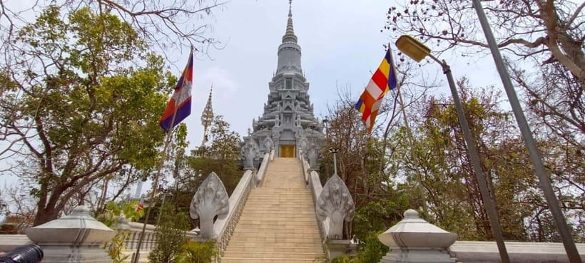 Oudong Mountain - Phnom Penh Former Capital Private Day Tour - Wat Phnom to Oudong Mountain: The Day Feels Like One Story