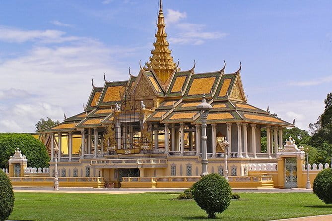 Oudong Temples & Phnom Prasith Private Tour from Phnom Penh - Who This Oudong and Tonle Sap Tour Fits Best