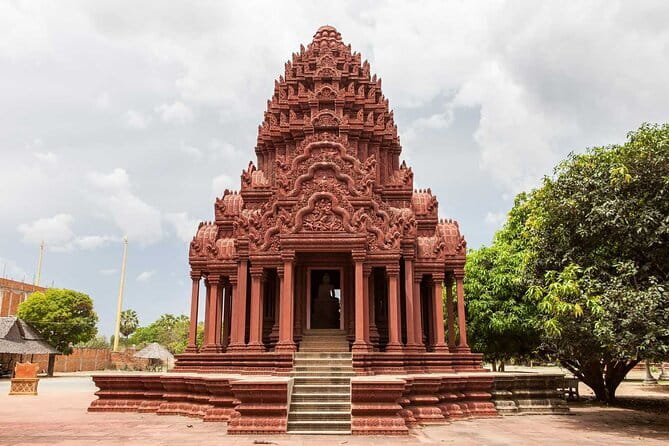 Oudong Temples & Phnom Prasith Private Tour from Phnom Penh - Should You Book This Private Oudong Temples and Tonle Sap Tour?
