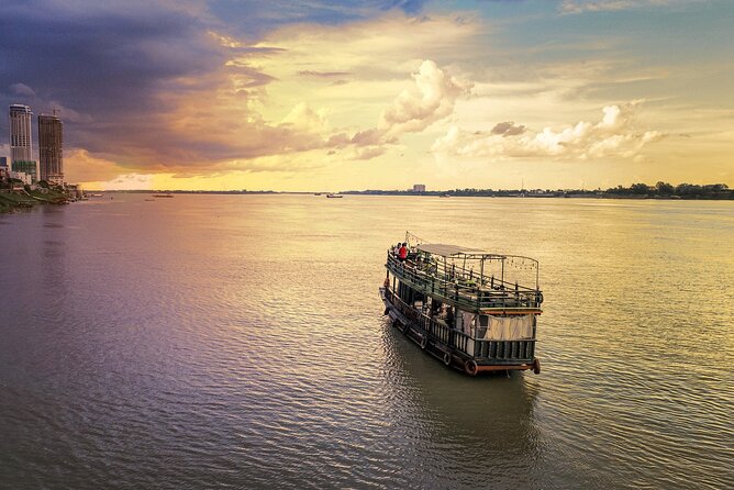 Phnom Penh Bike & Boat Sunset Tour / E-Bike Available - Getting set up at Siem Reaper, and why arriving early matters