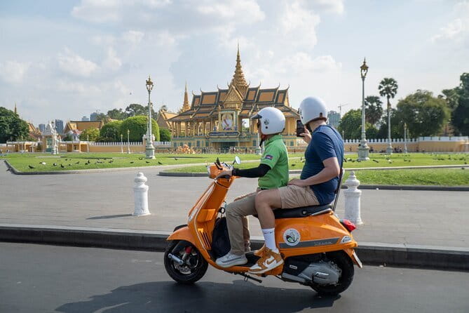 Phnom Penh: Highlights Tour Including National Museum - Key tour takeaways before you go