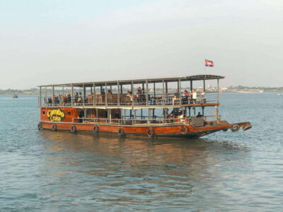 Mekong Sunset Dinner Cruise with Live Music