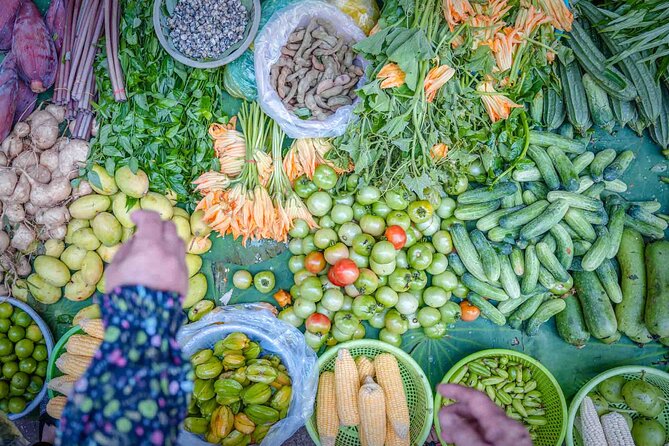 Phnom Penh Morning Market & Food Tour by Tuktuk - Includes All Food & Drinks! - Key things that make this Phnom Penh food tour worth your time