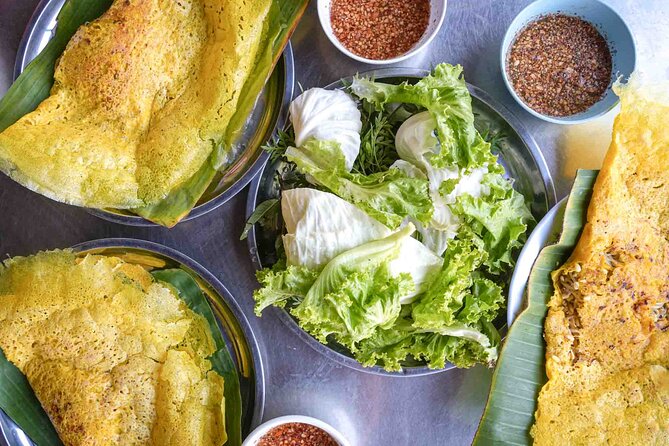Phnom Penh Morning Market & Food Tour by Tuktuk - Includes All Food & Drinks! - Stop 2: Noodles and coffee at a neighborhood breakfast spot (over 15 years running)