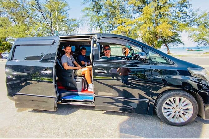 Phnom Penh Techo International Airport Transfer/Pick-up/Drop-off - Private group size, who this suits best