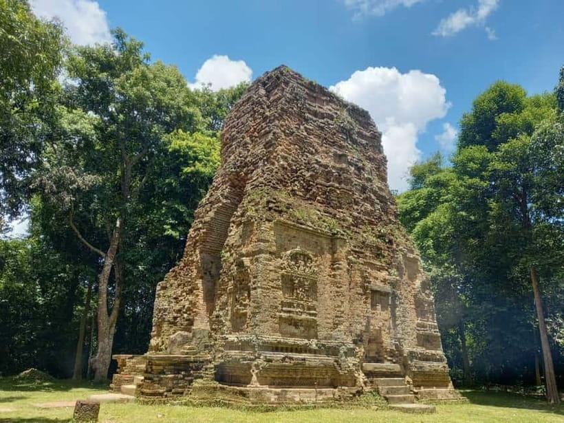 Phnom Penh to Siem Reap Through Cambodia’s Heartland - Prasat Sambor Prei Kuk: quiet pre-Angkorian temples in the trees