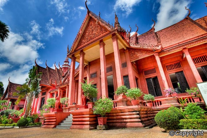 Phnom Penh Tours and Mekong River cruise - What it feels like as a first-time Phnom Penh day