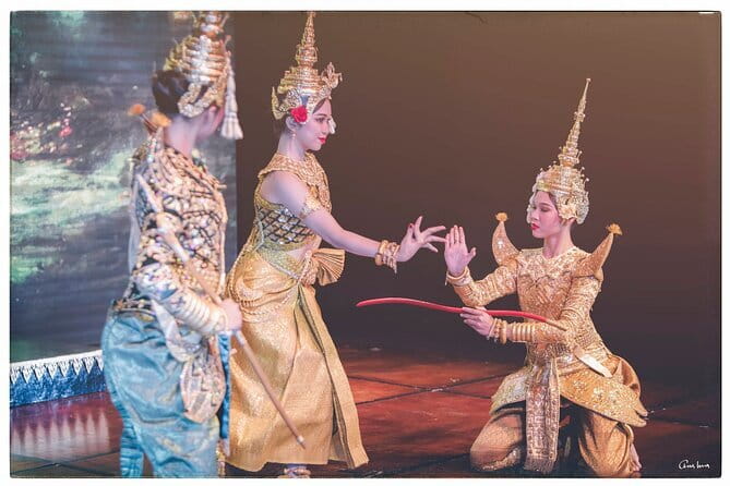 Phnom Penh Unique Classical Dance Show Every Saturday &Sunday - Your stop: Riverview Restaurant Bar, 1st floor, 313 Quayside