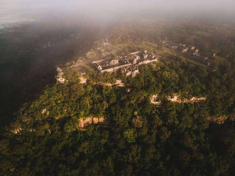 Preah Vihear: Full-Day Preah Vihear and Koh Ker Temple Tour - Koh Ker’s “Pyramid Temple” mood: Prasat Ling and Prasat Bram