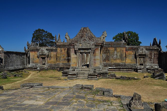 Preah Vihear, Koh Ker & Beng Mealea Tour - Stop 1: Preah Vihear on the 525-meter cliff near Thailand