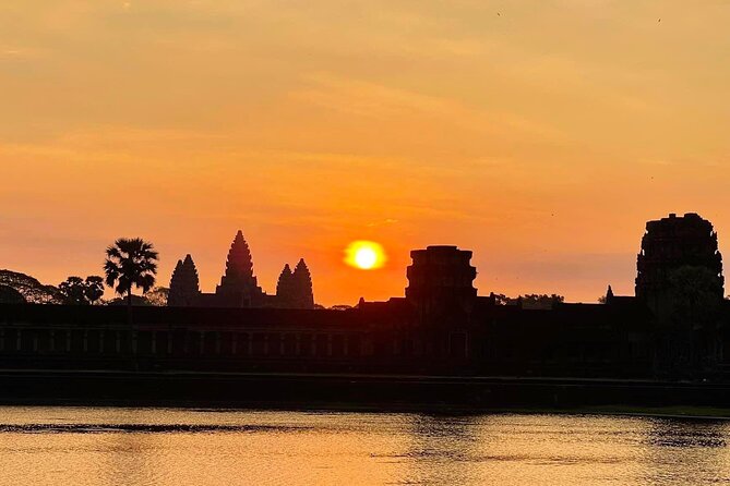 Private 2 Days Angkor Wat Sunrise and Discover all Major Temples - Guide and driver quality: why this tour tends to score well