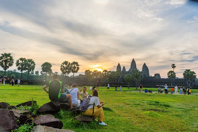 Private Angkor Sunrise Bike Tour Supported By Minivan - Private sunrise by bike, not just another temple schedule