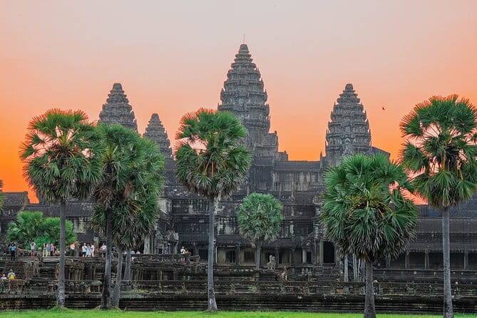Private Angkor Wat Sunrise Guide Tour include Breakfast and Snack - Key points to know before you go