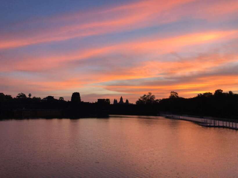 Private Angkor Wat Sunrise Tours And Sunset Floating Village - Who Your Private Guide Really Helps You With