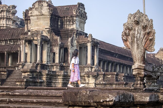 Private Angkor Wat Tour & Angkor Park/Heritage With Local Guide - Stop 5: Srah Srang, Lunch Plus a Reservoir View