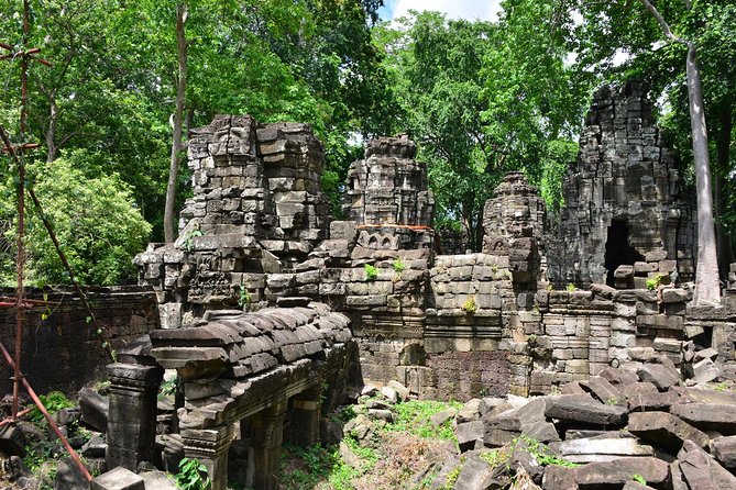 Private Banteay Chhmar, Banteay Toap & Ang Trapaeng Thma Guided Tour - Ang Trapeang Thma Reserve: Birds, Wetlands, and a Rare-Crane Focus