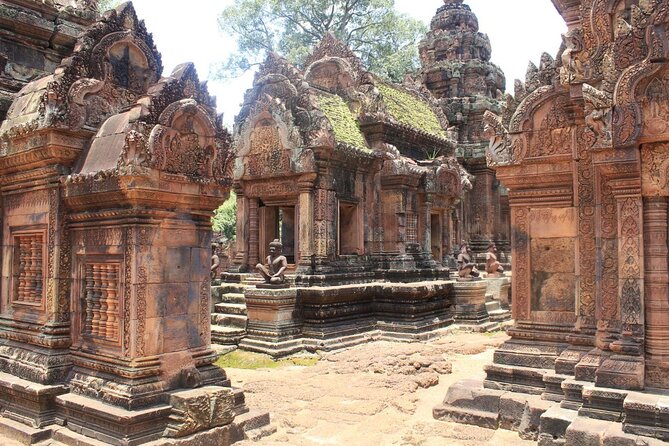 Private Banteay Srei and 4 Temples Guided Tour - Ta Som and East Mebon: the bonus stops that keep the day interesting