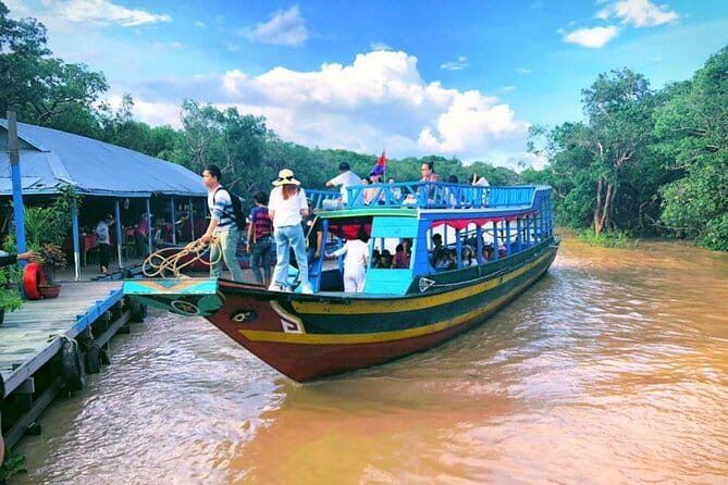 Private Boat from Battambang to Siem Reap via Tonle Sap Lake - Pickup to the pier, and why it matters for your timing
