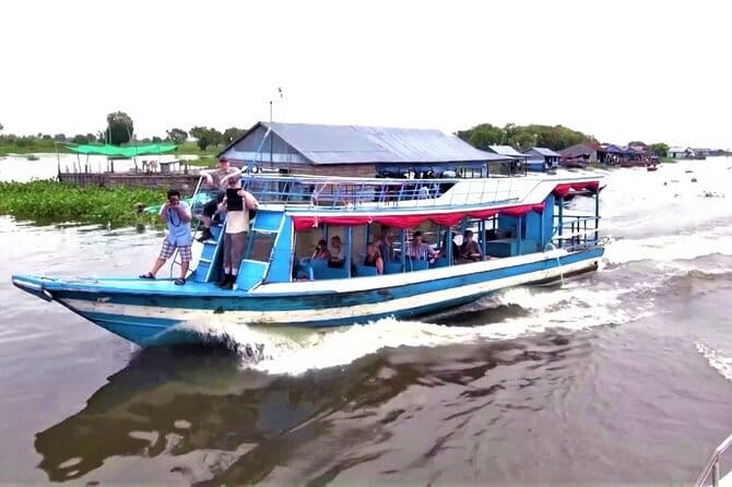 Private Boat from Battambang to Siem Reap via Tonle Sap Lake - What you will actually see between Battambang and Siem Reap