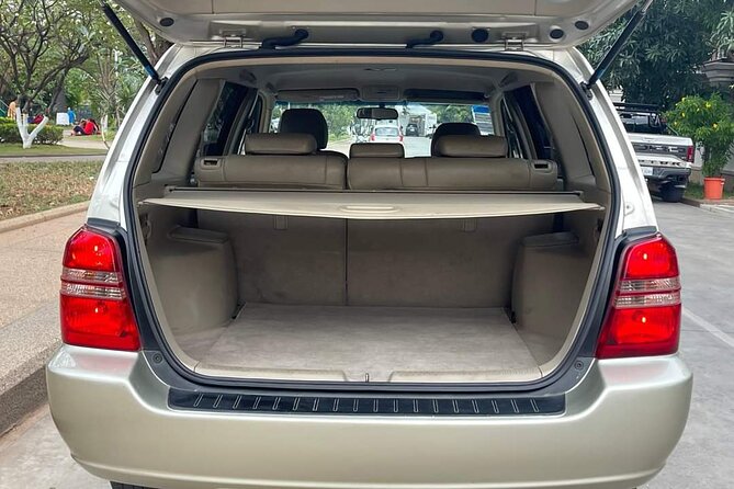 Private Car services from Siem Reap to Phnom Penh - Car quality and an English-speaking driver you can count on
