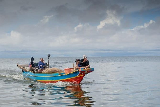 Private Full-Day Angkor Temples and Tonle Sap - Morning temples: Angkor Wat to the Bayon and beyond
