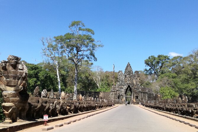 Private Guided Angkor Wat Tour by Lady Tuk Tuk with Monk Blessing - The 7-hour temple plan: why mornings change everything
