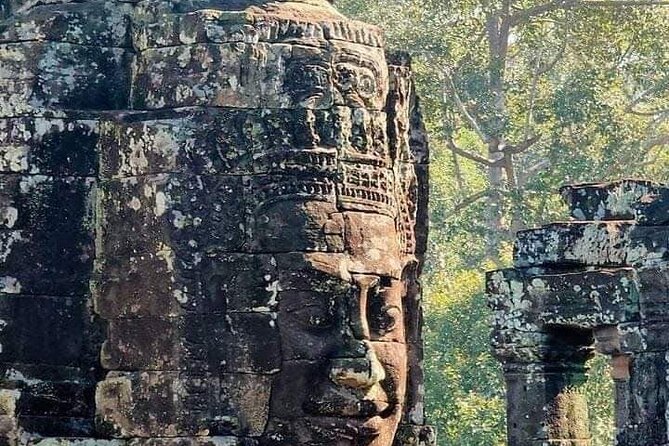 Private guided Full -day Angkor tour with sun set - Angkor Thom: the South Gate and Bayon at the center