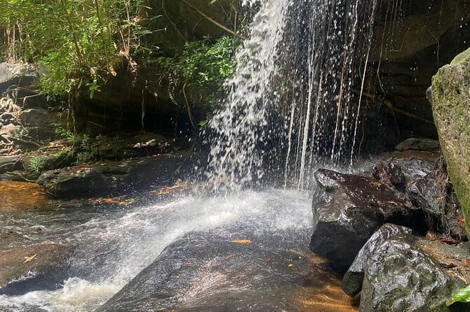 Private Kbal Spean Trekking Tour with Banteay Srei - Kbal Spean Jungle Walk, Riverbed Lingas, and What to Look For