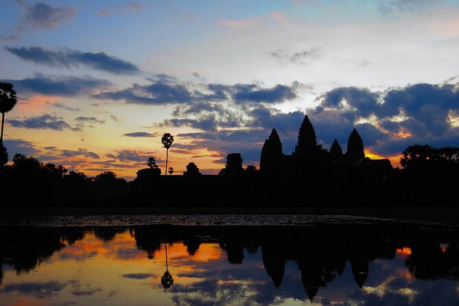 Private Sunrise & Angkor Complex by English Speaking Van Driver - Why a private sunrise start works at Angkor Wat