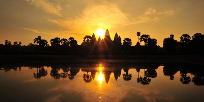 Private Sunrise Angkor Wat Tour - Bayon Temple and the famous faces: angles, timing, and patience