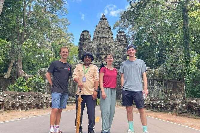 Private sunrise 'small tour' of Angkor Wat with car or van & Guide - First light at Angkor Wat, without the chaos