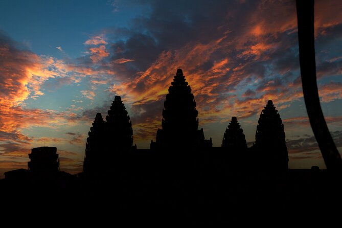 Private Temples Guided Tour (Angkor Wat, Ta Prom & Angkor Thom) - Transportation, guides, and what you are really buying