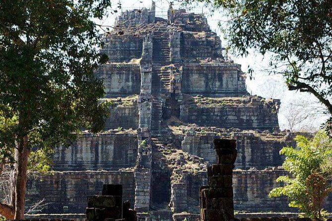 Private Tour to Koh Ker and Beng Mealea - Stop 1: Beng Mealea, a not-restored Angkor cousin