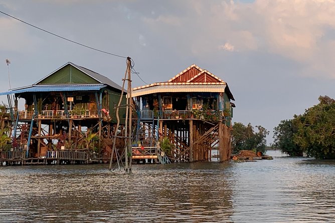 Private Tour to Kompong Phluk Off Beaten Track - Two hours on Tonle Sap: fishing village, fish farms, and crocodiles
