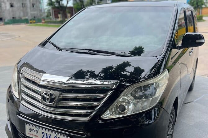 Private Transfer from Phnom Penh to Siem Reap by VIP Alphard 2010 - VIP Toyota Alphard 2010: why this feels premium from seat one